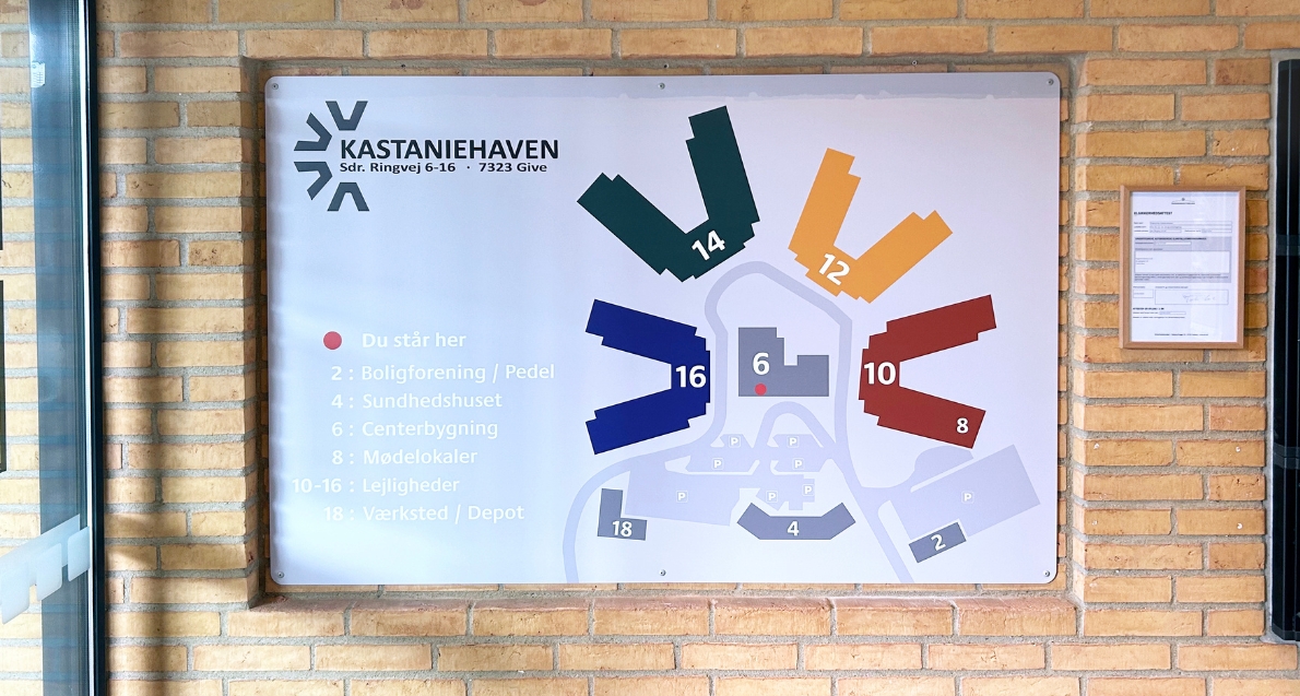 Oversigtskort med farvefordeling til plejecenter