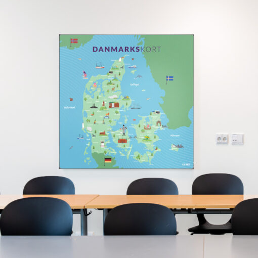Akustik med danmarkskort til klasselokale