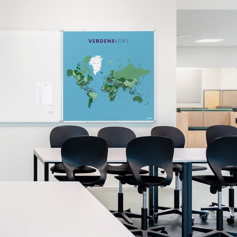 Whiteboard med Verdenskort i klasselokale