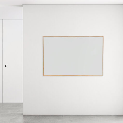 Stilren satin tavle med refleksfri overflade i farven grå