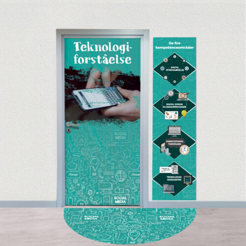 Grønblå fagportal til skolen tematiserer dine døre og gør det klart at man arbejder med Teknologier. Vægplader og folie.
